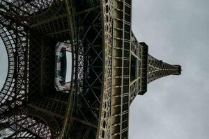 la torre eiffel a parigi, francia foto