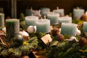 un Avvento preparativi per Natale con candele foto