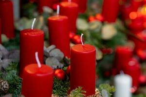 un Avvento preparativi per Natale con candele foto