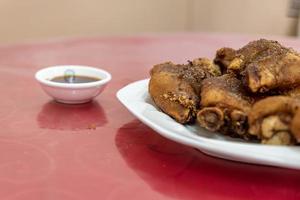 i piatti tradizionali cinesi per banchetti sono belli, profumati e deliziosi