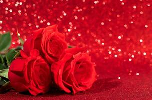 rosso rosa su un' splendente sfondo. San Valentino giorno concetto, posto per testo. foto