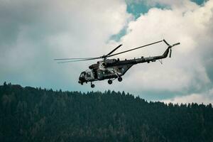 elicottero Usato nel Ucraina durante spettacolo aereo potenza aerea nel Austria 2022 foto