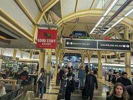 Washington, arlington, Stati Uniti d'America - 12.10.2023 interno corridoio di ronald regan Washington nazionale aeroporto nel arlington foto