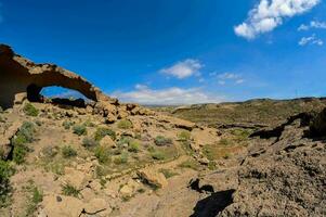 il roccia formazioni nel il deserto siamo molto grande foto