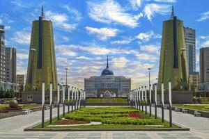 Immagine di il kazakh capitale astana nel estate a partire dal 2015 foto