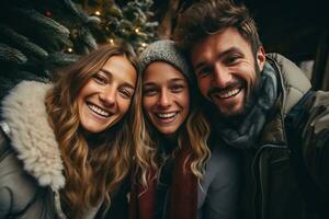 ai generato quattro persone siamo in piedi al di sopra di un' Natale albero foto