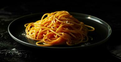 ai generato spaghetti su un' piatto su nero sfondo foto