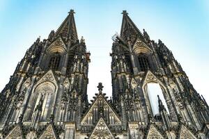 colonia Cattedrale è un' famoso monumento di Tedesco cattolicesimo, Gotico architettura e un' simbolo di Germania foto