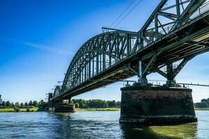 Sud ferrovia ponte colonia Germania foto