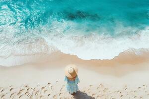 ai generato superiore Visualizza aereo Immagine a partire dal fuco di un sbalorditivo bellissimo mare paesaggio spiaggia con turchese acqua con copia spazio foto