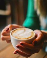 un' tazza di stile italiano caffè con latte ideale per il Natale stagione foto