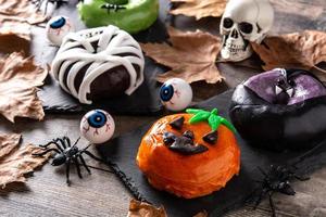 assortimento di ciambelle di halloween foto