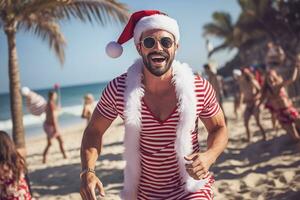 ai generato attraente muscolare giovane uomo indossare un' Santa Claus indumento in esecuzione a spiaggia e sorridente a il telecamera foto