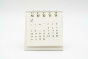 semplice scrivania calendario nel feb con no anno isolato su bianca sfondo. calendario concetto con copia spazio. foto