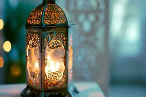 ai generato ornamentale Arabo lanterne. luccicante d'oro bokeh luci su il tavolo foto