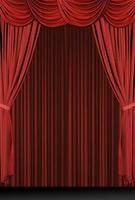 palco drappeggiato rosso verticale foto