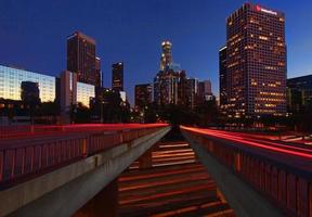 città di los angeles di notte foto