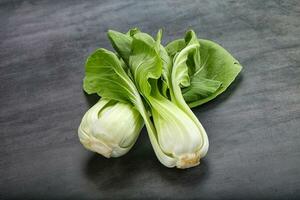 asiatico cucina fresco crudo insalata pak choi foto