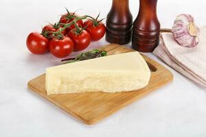 pezzo italiano difficile parmigiano formaggio foto