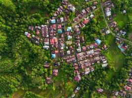 il bellezza di il mattina panorama con Alba nel Indonesia villaggio foto