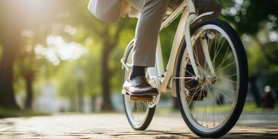 ai generato elegantemente vestito uomo su bicicletta, vivace all'aperto, soleggiato tempo atmosferico. ai generativo. foto