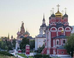 Mosca, Russia - 07.03.2023 - rosso piazza e santo basilico Cattedrale. punti di riferimento foto