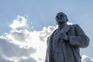 Mosca, Russia - 07.09.2023 - tiro di il principale Ingresso di il esposizione di realizzazioni di nazionale economia luogo, conosciuto come vdnkh. lenin monumento. punto di riferimento foto