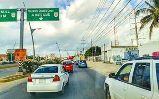 playa del Carmen quintana roo Messico 2023 guida il auto su autostrada nel playa del Carmen Messico. foto