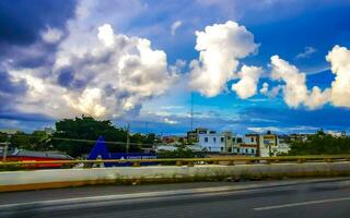 playa del Carmen quintana roo Messico 2023 guida il auto su autostrada nel playa del Carmen Messico. foto