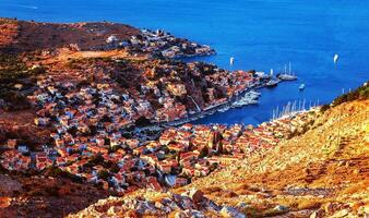 costiero cittadina nel Grecia foto