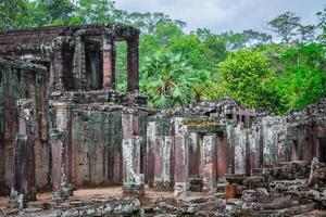 Angkor thom Cambogia. Bayon khmer tempio su Angkor wat storico posto foto