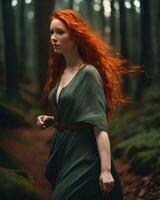 ai generato bellissimo testa Rossa ragazza con lungo Riccio capelli nel un' buio foresta. ai generativo foto