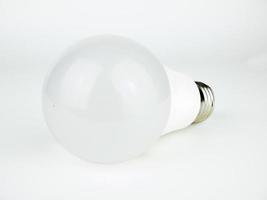 lampadine a led su sfondo bianco foto