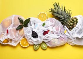borse della spesa ecologiche con frutta