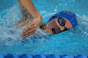 Belgrado, serbia, 27 luglio 2007 - campionato di nuoto al festival olimpico giovanile europeo. festival è un evento multi-sport biennale per atleti giovanili provenienti da 48 paesi dei comitati olimpici europei. foto