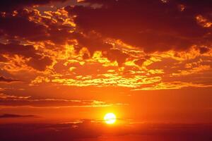 ai generato il cielo in fiamme con caldo tonalità come il sole imposta, getto un' magico estate splendore foto