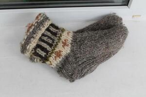 caldo lana calzini fatto di naturale pelle di pecora foto