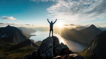 ai generato uomo in piedi su superiore di un' montagna e guardare a il tramonto. foto