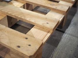 pattino per pallet in legno foto