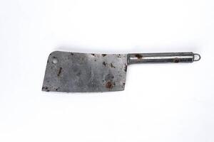 vecchio cucina coltello. arrugginito vecchio coltello isolato su bianca sfondo. foto