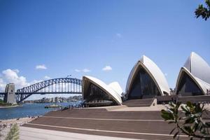 Sydney, Australia, 12 febbraio 2015 - vista al teatro dell'opera di Sydney a Sydney, in Australia. è stato progettato dall'architetto danese jorn utzon ed è stato inaugurato il 20 ottobre 1973. foto