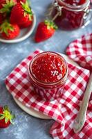 ai generato improvvisando gioia vecchio stile fragola marmellata diletto foto