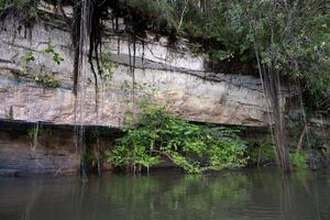 roccia formazione lungo il trombeta fiume, parà stato, brasile foto