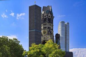 Berlino, Germania, 2021 - Kaiser guglielmo memoriale Chiesa, Kurfürstendamm, Charlottenburg, Berlino, Germania foto