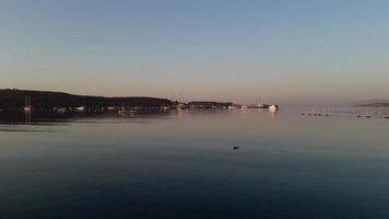 gumbet, baia del mar egeo di bodrum e panorama della spiaggia foto