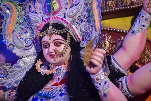 devi Durga il feroce divine dea, simboleggiante coraggio, forza, e vittoria al di sopra di avversità foto