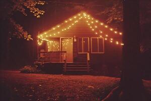 ai generato di legno Casa nel il foresta a notte con raggiante ghirlanda. foto