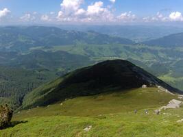 turisti nel il montagne foto