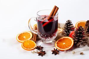 ai generato ai generato delizioso Natale vin brulé vino bevanda con agrumi, cannella, spezie. foto