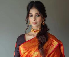 ai generato un' donna nel un' marathi sari, Gudi Padwa tradizionale capi di abbigliamento concetto foto